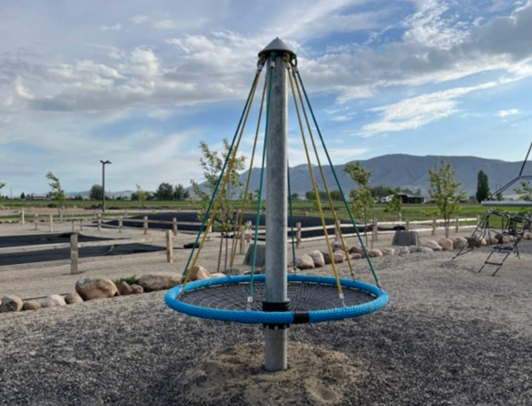 Birds Nest Carousel